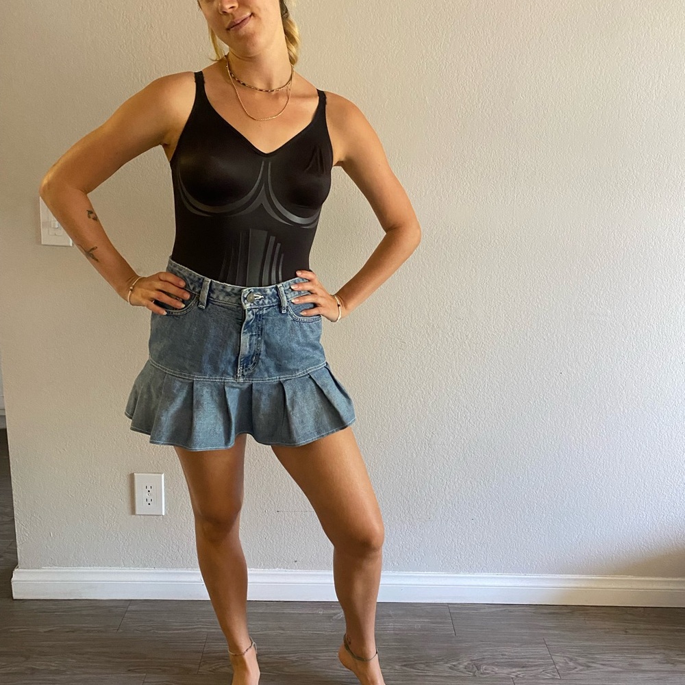 Black Women's Shapewear Bodysuit